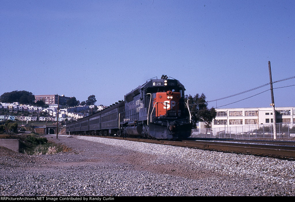 SP 3201 with Train 128 near milepost 4